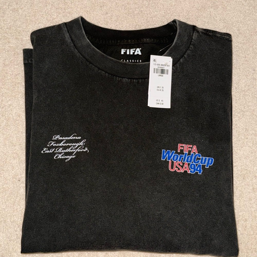 Abercrombie FIFA World Cup USA 94 Black Graphic Tee Large